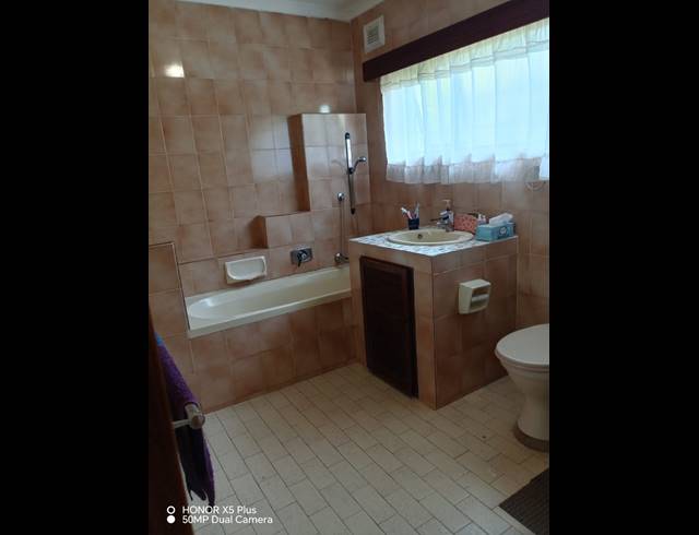 4 bed property to rent in WESTGATE